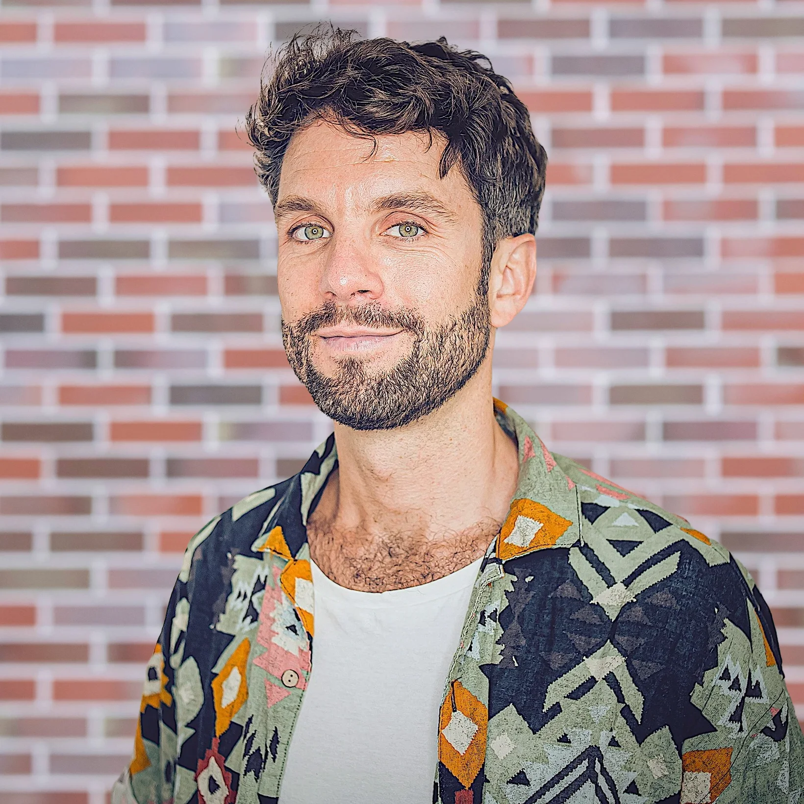 Damian Laird Hintergrund OL