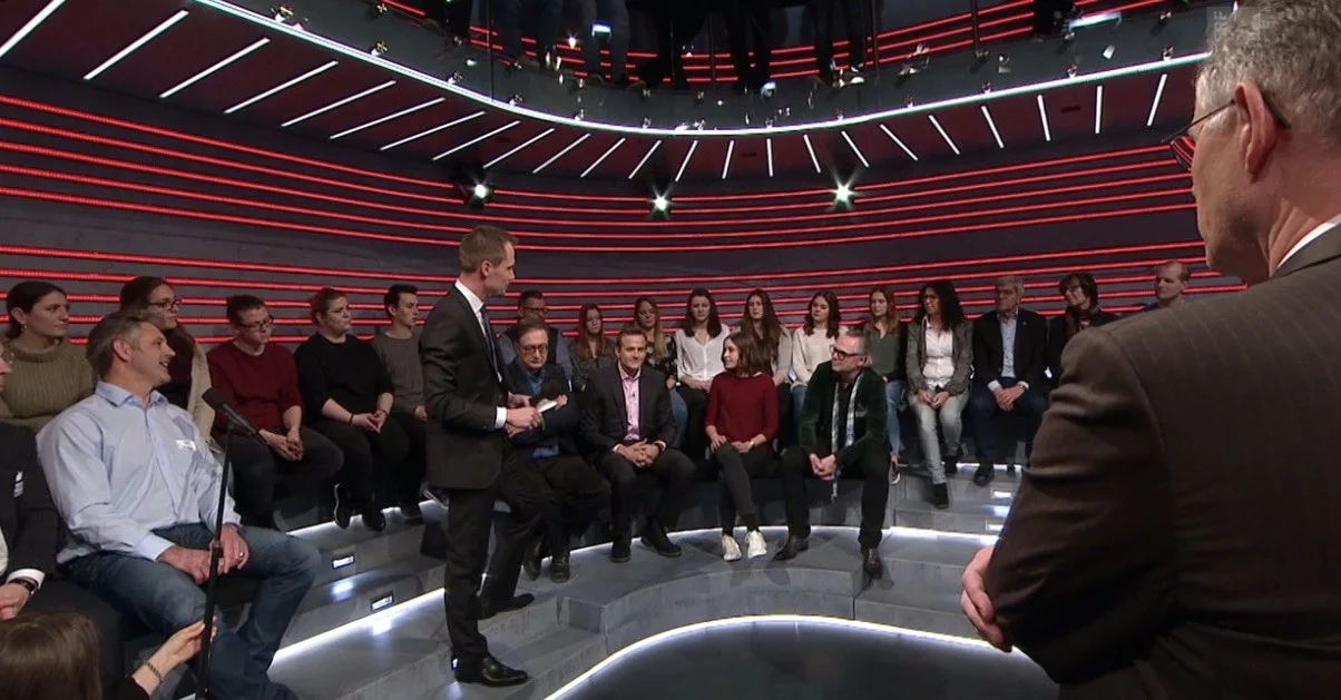 Laura Zimmermann in der SRF Arena