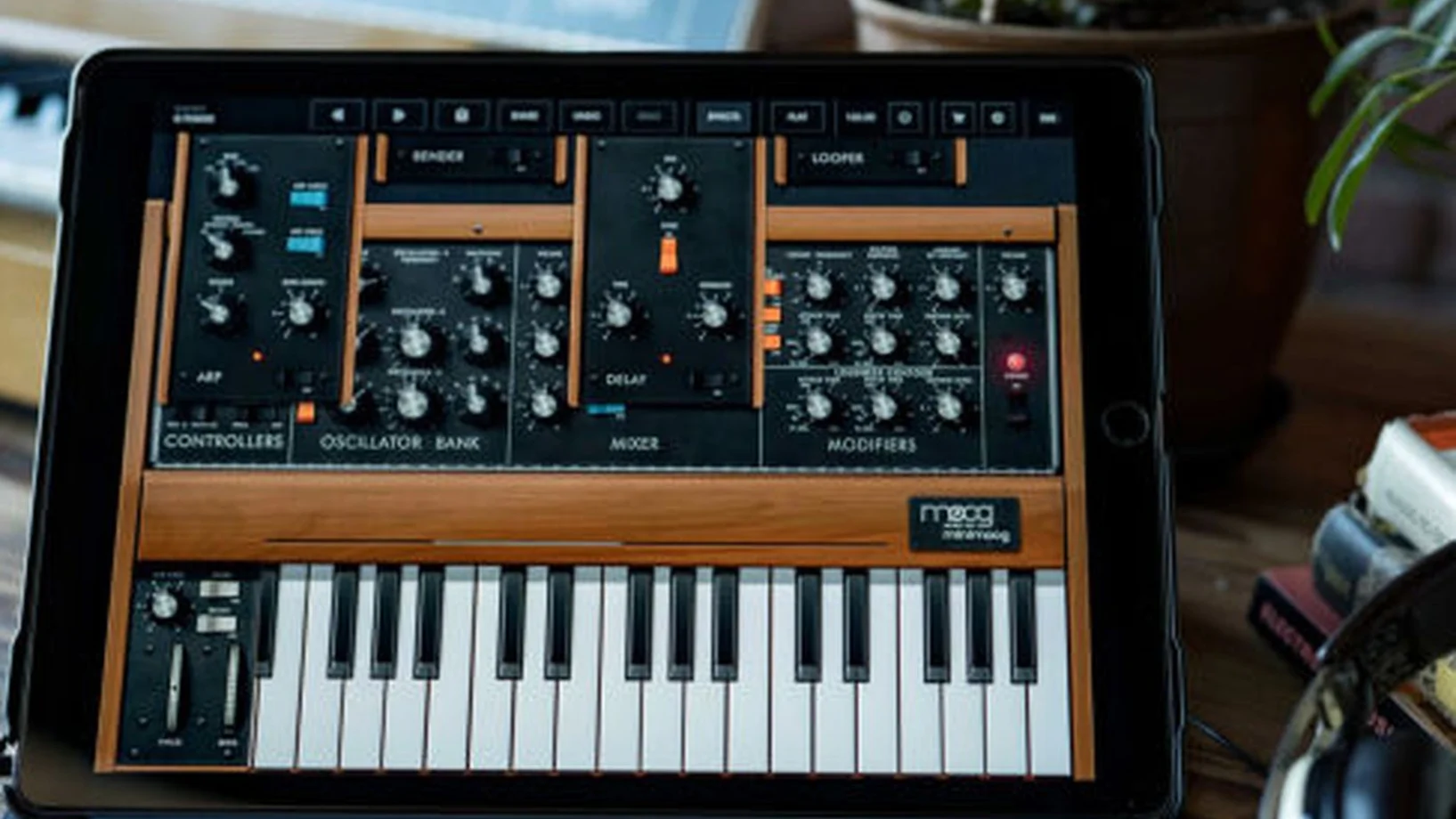 Moog Korg