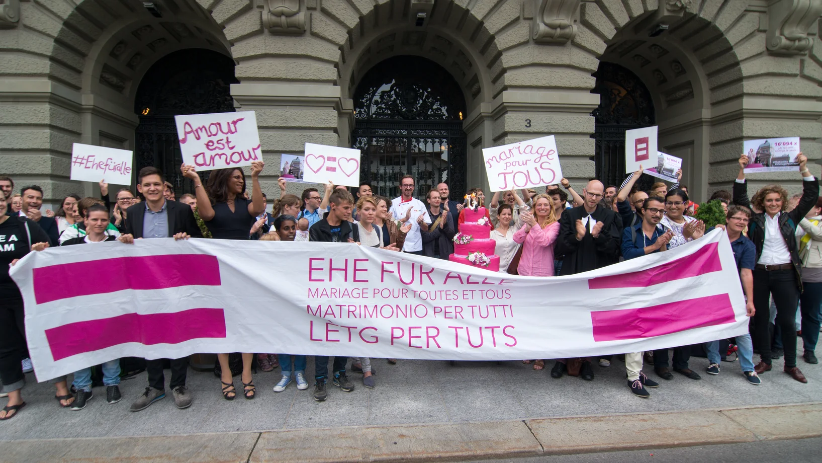 Hochzeitstorte Ehe für Alle Operation Libero